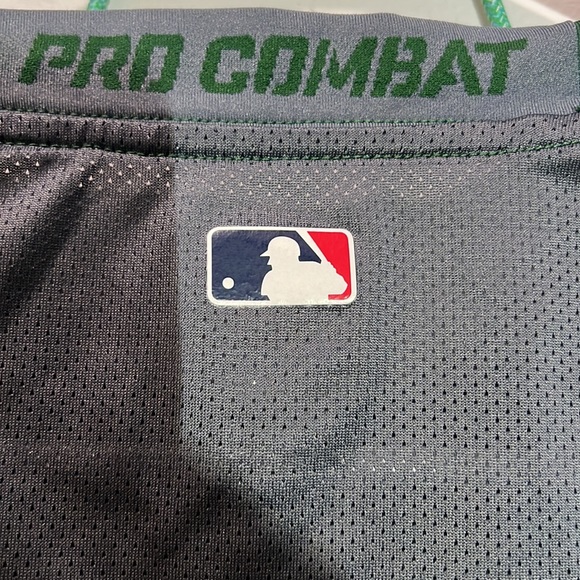 NIKE pro combat performance shirt - Picture 4 of 4